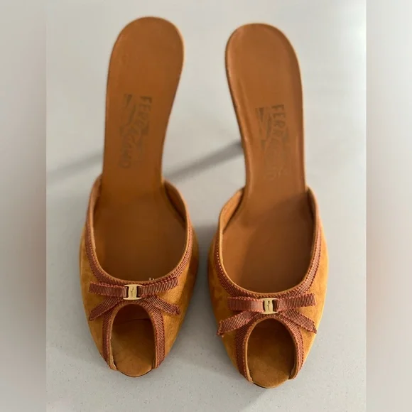 Salvatore Ferragamo Brown Suede Bow Kitten Heel Backless Sandals - Picture 1 of 12